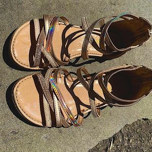 Cat and jack size 2 Sandals used twice